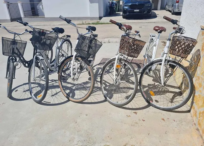 Maris
